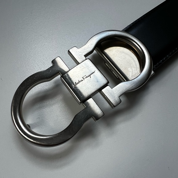 Men’s Ferragamo Reversible & Adjustable Leather Belt - Picture 5 of 6